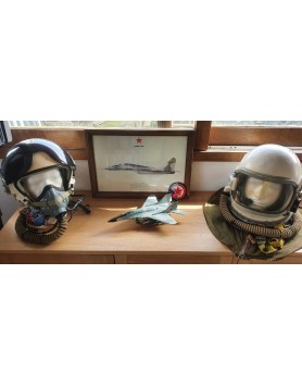 Vente d'une collection d'objets aéronautiques