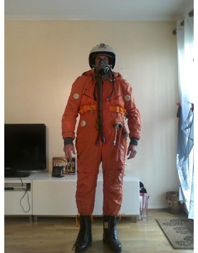 Vente d'une collection d'objets aéronautiques